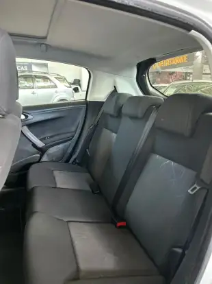 PEUGEOT-208-1.6 ALLURE 16V FLEX 4P AUTOMÁTICO PEUGEOT-208-2016