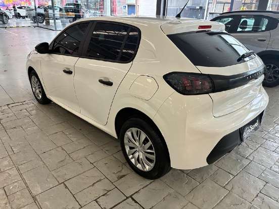 PEUGEOT-208-2023