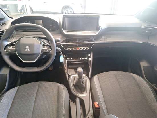 PEUGEOT-208-2024