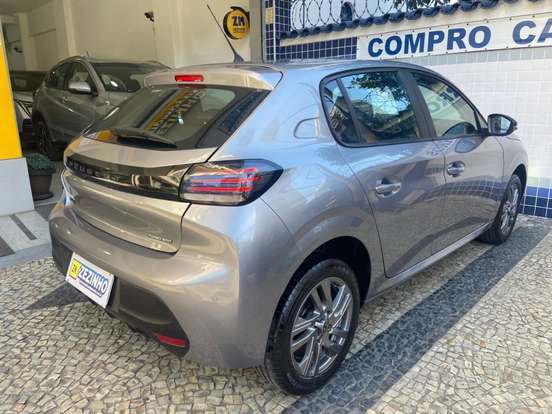 PEUGEOT-208-2024