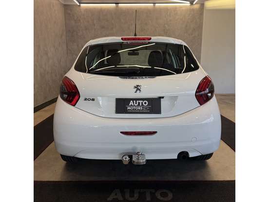 PEUGEOT-208-2019