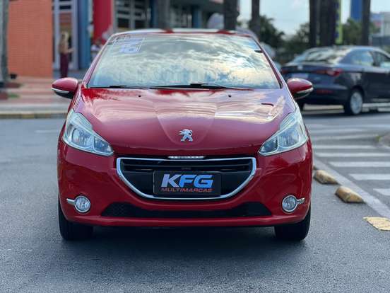PEUGEOT-208-2015