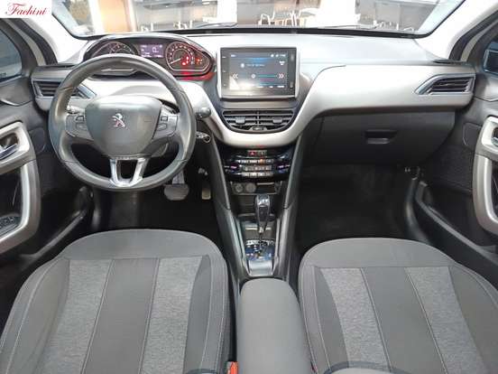 PEUGEOT-208-1.6 GRIFFE 16V FLEX 4P AUTOMÁTICO PEUGEOT-208-2020