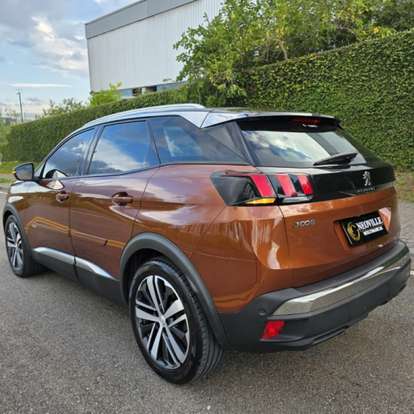 PEUGEOT-3008-2019