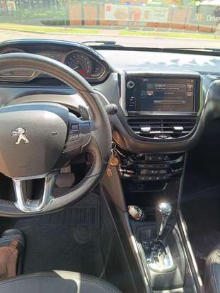 PEUGEOT-2008-2016