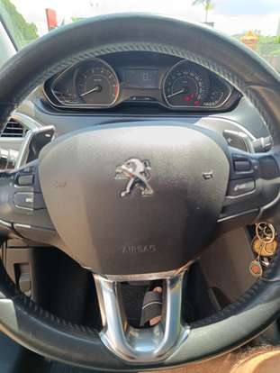 PEUGEOT-2008-2016