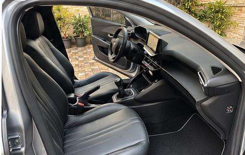 PEUGEOT-208-2023