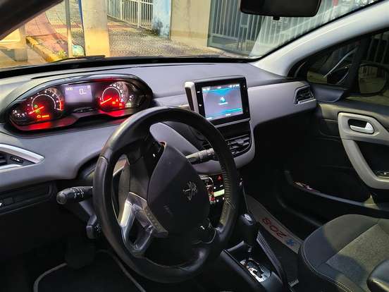 PEUGEOT-208-1.6 ALLURE 16V FLEX 4P AUTOMÁTICO PEUGEOT-208-2017