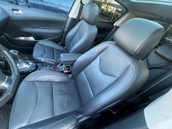 PEUGEOT-308-1.6 GRIFFE THP 16V FLEX 4P AUTOMÁTICO PEUGEOT-308-2016