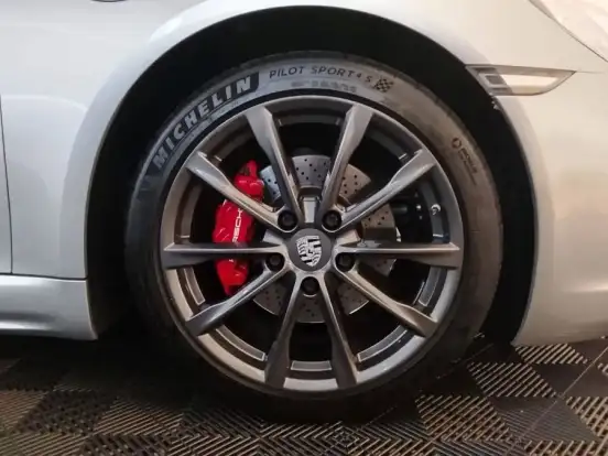 PORSCHE-718-2016