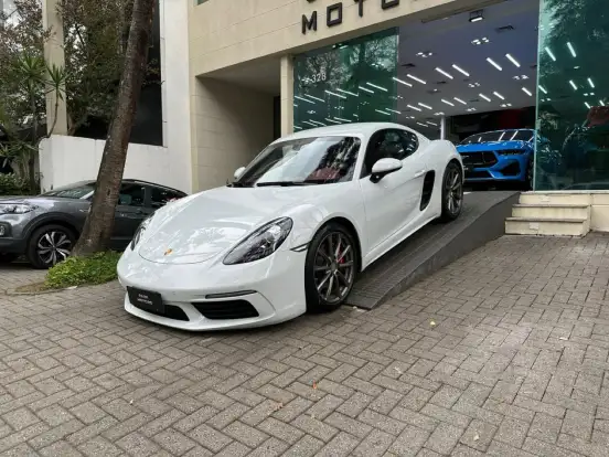 PORSCHE-718-2020