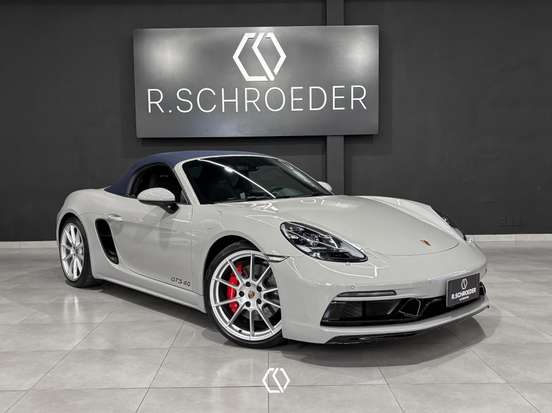 PORSCHE-718-2023