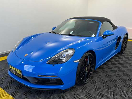 PORSCHE-718-2023