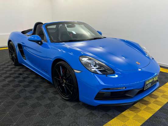 PORSCHE-718-2023