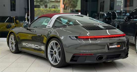 PORSCHE-911-2022