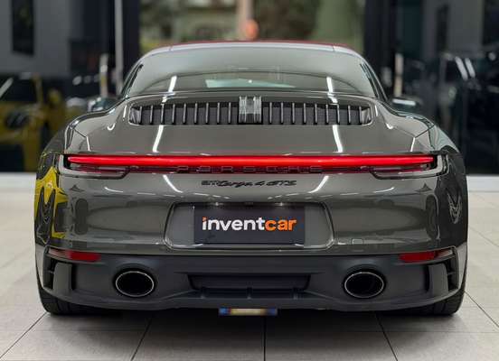 PORSCHE-911-2022