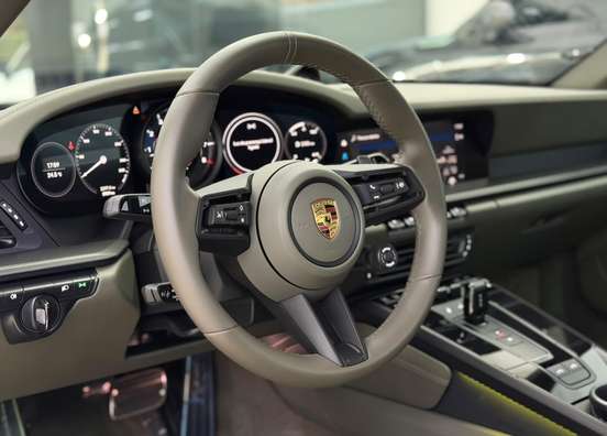 PORSCHE-911-2022