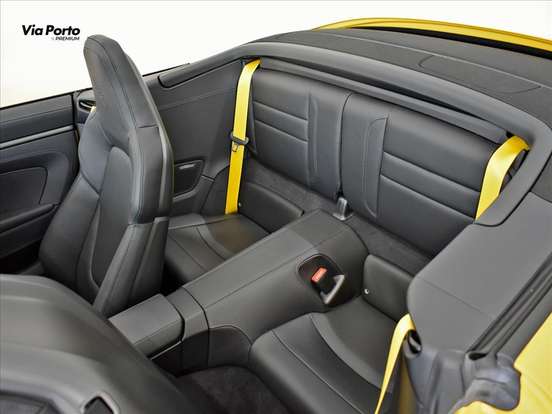 PORSCHE-911-2025