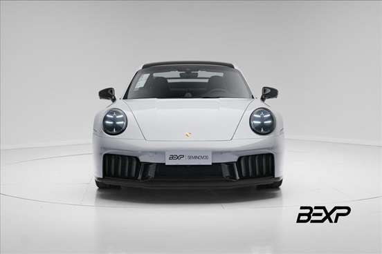 PORSCHE-911-2025
