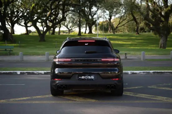 PORSCHE-CAYENNE-2024