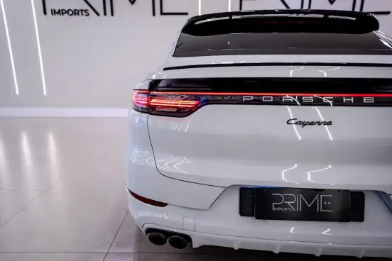 PORSCHE-CAYENNE-2019