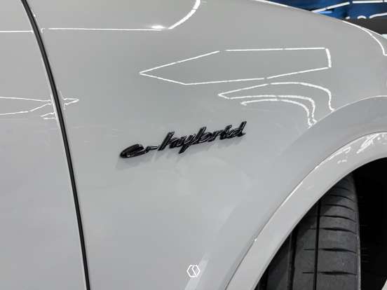 PORSCHE-CAYENNE-2025