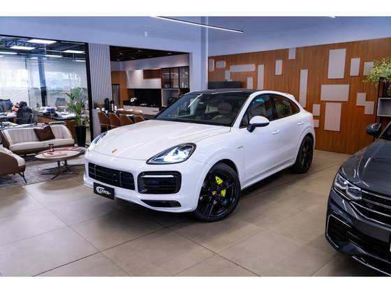 PORSCHE CAYENNE 3.0 V6 E-HYBRID COUPÉ AWD TIPTRONIC S