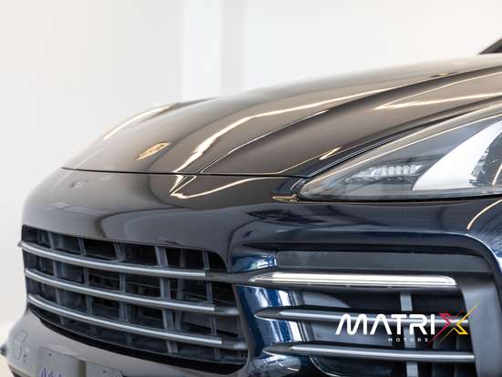 PORSCHE-CAYENNE-2019