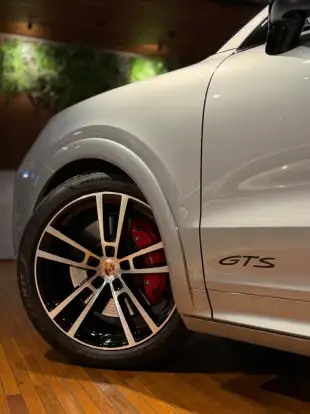 PORSCHE-CAYENNE-2026