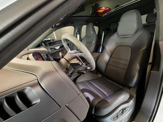PORSCHE-CAYENNE-4.0 V8 GASOLINA GTS COUPÉ AWD TIPTRONIC S PORSCHE-CAYENNE-2025