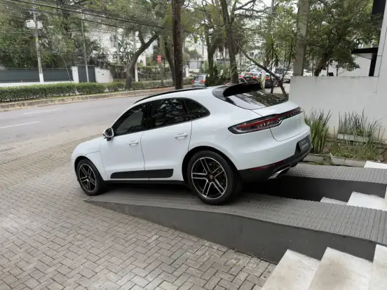 PORSCHE-MACAN-2.0 16V GASOLINA 4P AUTOMÁTICO PORSCHE-MACAN-2020