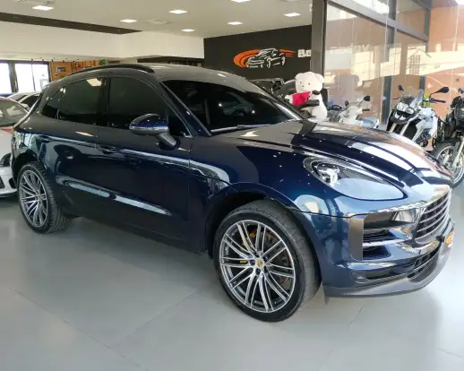 PORSCHE-MACAN-2021