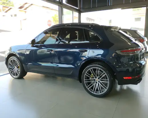 PORSCHE-MACAN-2021