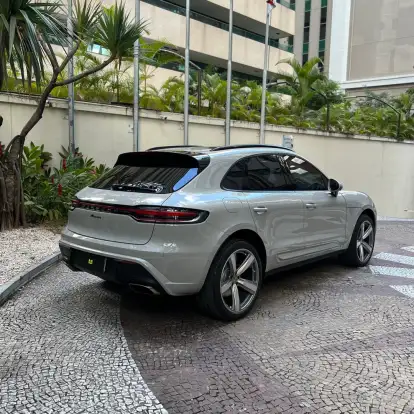 PORSCHE-MACAN-2024
