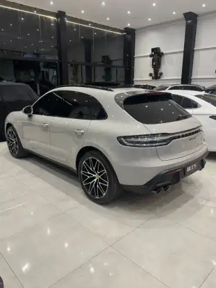 PORSCHE-MACAN-2023