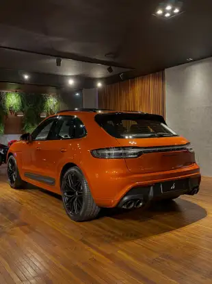 PORSCHE-MACAN-2024
