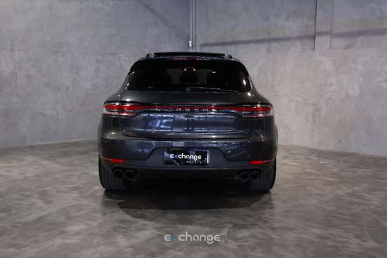 PORSCHE-MACAN-2021