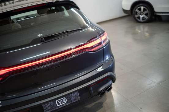 PORSCHE-MACAN-2024