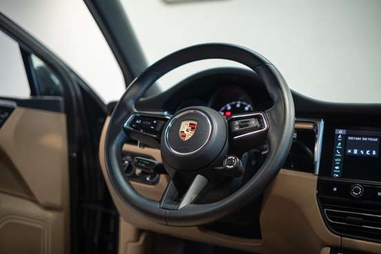 PORSCHE-MACAN-2024