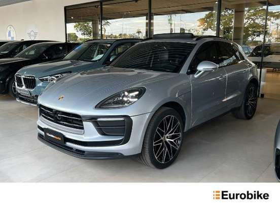 PORSCHE-MACAN-2022