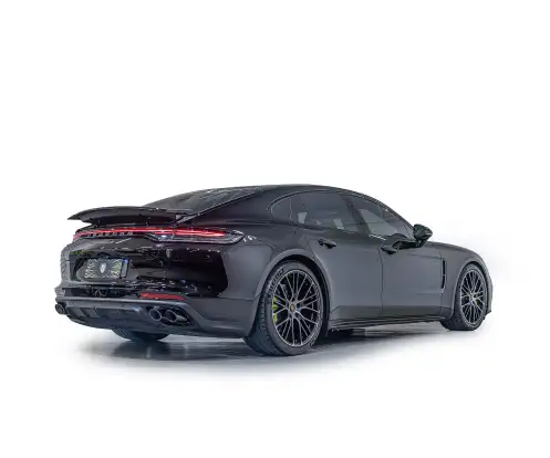 PORSCHE-PANAMERA-2022