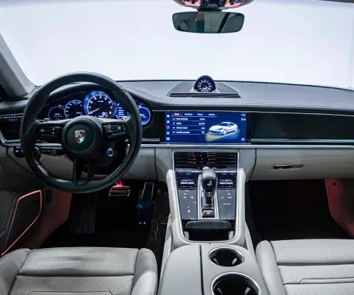 PORSCHE-PANAMERA-2022