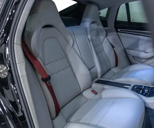 PORSCHE-PANAMERA-2022