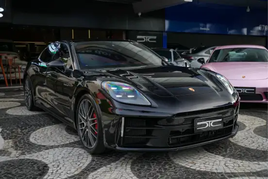PORSCHE-PANAMERA-2024