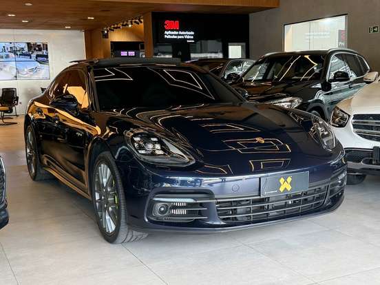 PORSCHE-PANAMERA-2020