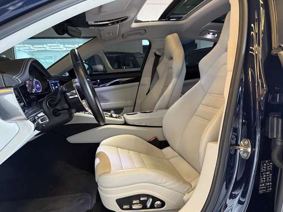 PORSCHE-PANAMERA-2020