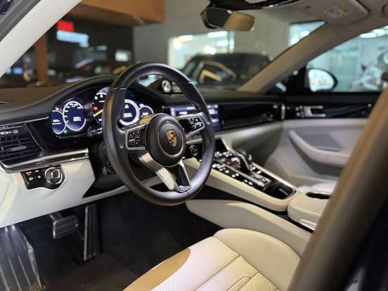 PORSCHE-PANAMERA-2020
