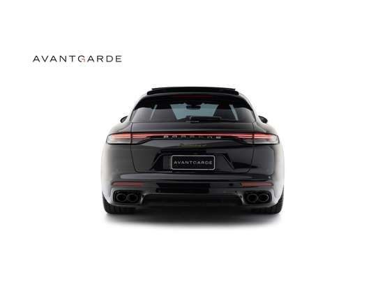 PORSCHE-PANAMERA-2022