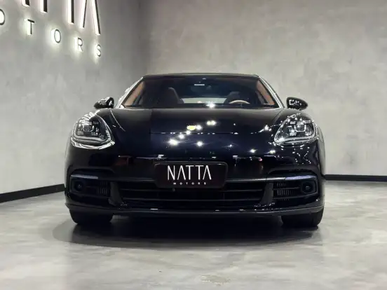 PORSCHE-PANAMERA-2018