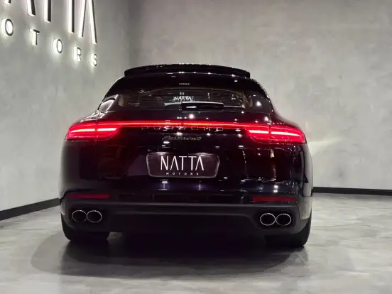 PORSCHE-PANAMERA-2018